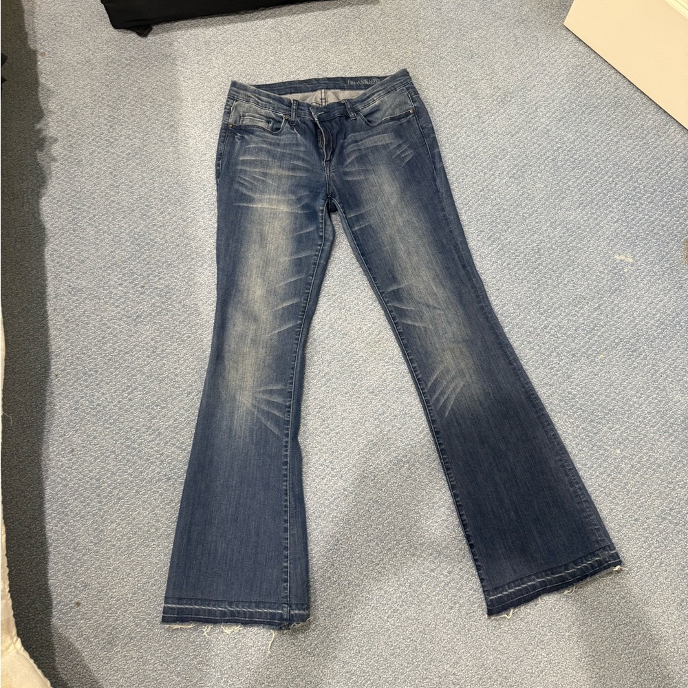 Blank NYC woman jeans  Blue distressed straight flare  leg jeans